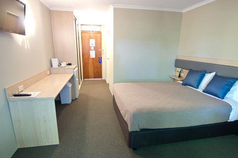Lakeview Hotel Motel - Accommodation Mt Buller 1