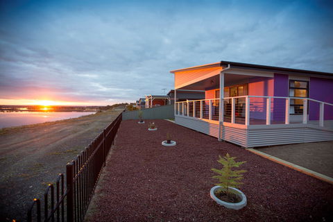 Rivers Edge Caravan Park - Accommodation Mt Buller 0