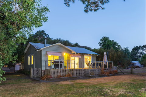 Serenity Halls Gap - Accommodation Mt Buller 0