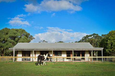 The Glen Farm Cottages - Accommodation Mt Buller 1