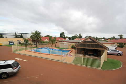 Bunbury Serviced Apartments - Accommodation Mt Buller 2