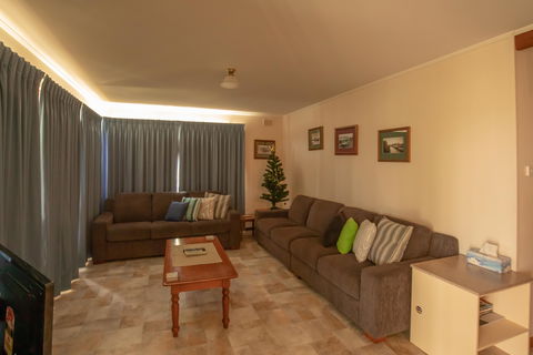 78  River Lane Mannum -River Shack Rentals - Accommodation Mt Buller 2