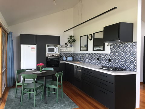 Black Cockatoo Cottages - Accommodation Mt Buller 2