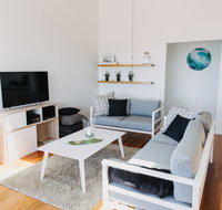 BonniEscape - Island Style Living - Accommodation Mt Buller
