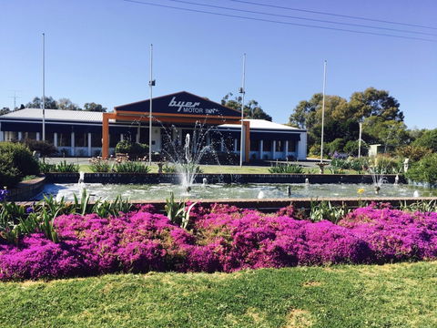 Byer Fountain Motor Inn And Restaurant - Accommodation Mt Buller 0