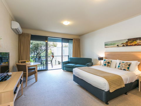 Chatby Lane Lorne - Accommodation Mt Buller 0