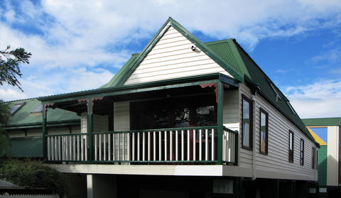 Dlux + Escape @ Lorne - Accommodation Mt Buller 1