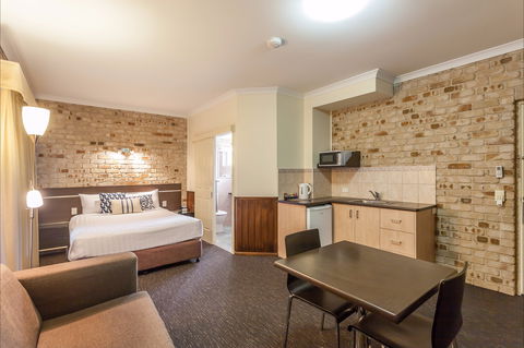 Highlander Motor Inn And Apartments - Accommodation Mt Buller 0