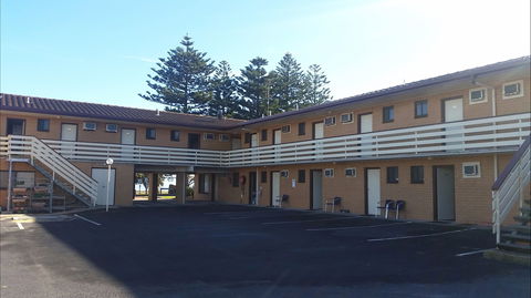 Lacepede Bay Motel & Restaurant - Accommodation Mt Buller 2