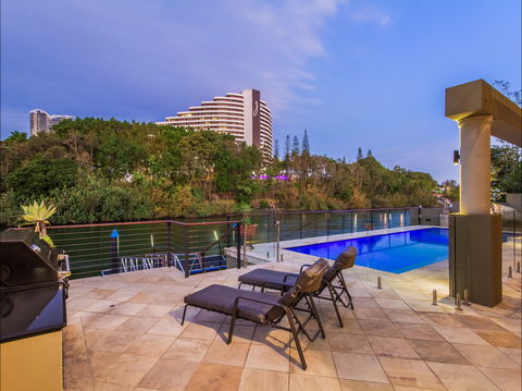 Lakeland Keys Broadbeach - Vogue Holiday Homes - Accommodation Mt Buller 0