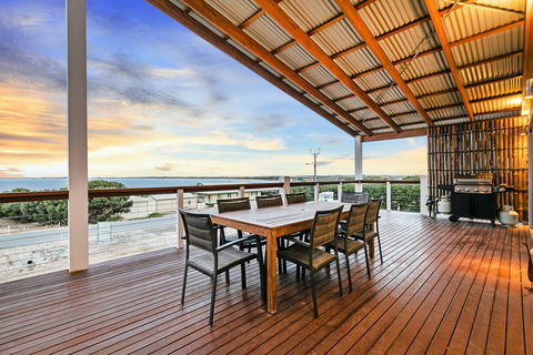 Sceale Bay Seaview Escape - Accommodation Mt Buller 1