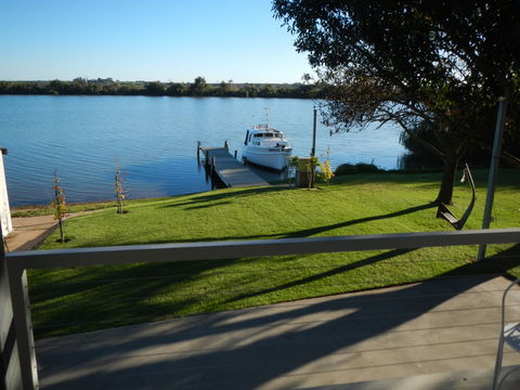 Washpool Retreat- Waterfront Living - Accommodation Mt Buller 1