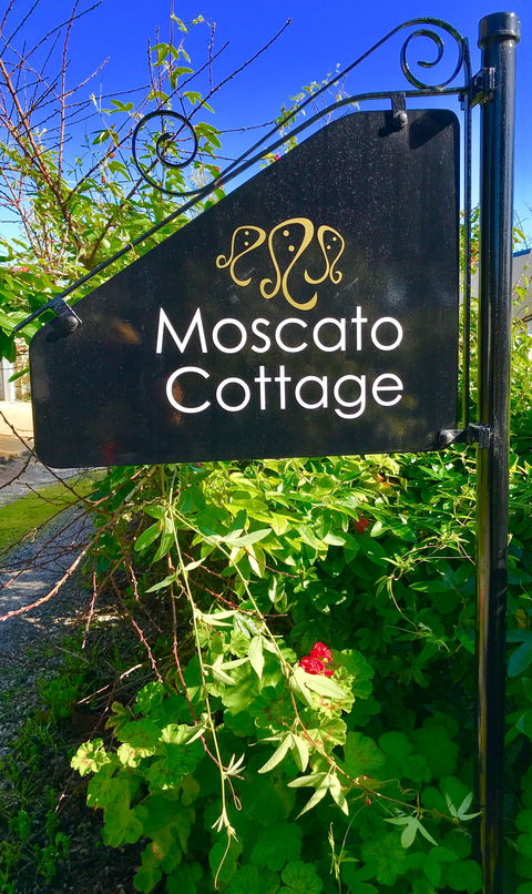 3 Divas Accommodation - The Moscato Cottage - Accommodation Mt Buller 1