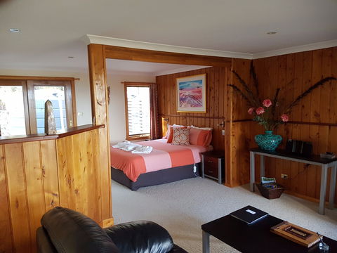 Bed In The Treetops - Accommodation Mt Buller 1