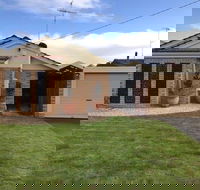 Canalside Family Getaway - Accommodation Mt Buller