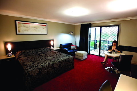 Cattleman's Country Motor Inn And Serviced Apartments - Open With Room Service - Accommodation Mt Buller 0