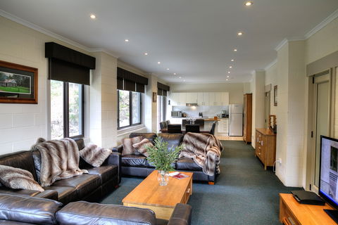 Cedarwood Apartments - Accommodation Mt Buller 0