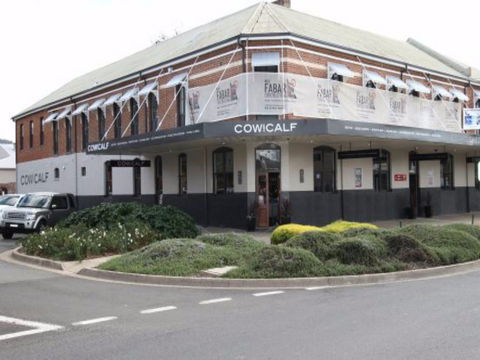 Cow And Calf Hotel - Accommodation Mt Buller 2