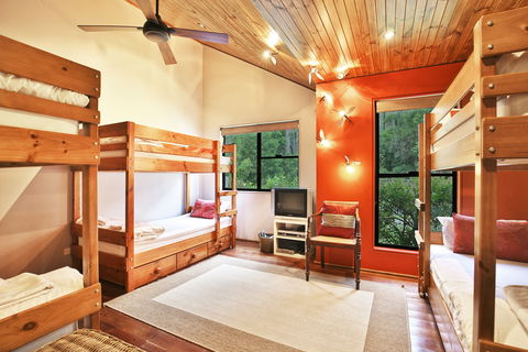 Indooroopilly - Accommodation Mt Buller 1