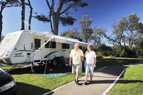 NRMA Eastern Beach Holiday Park - Accommodation Mt Buller 1