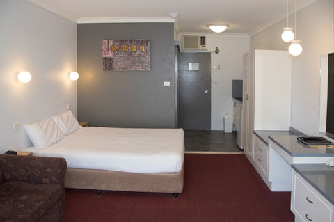 Port Aloha Motel - Accommodation Mt Buller 1