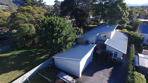 Renown House - Accommodation Mt Buller 0