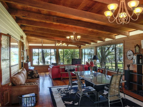 Riverside Holiday Retreat Yamba - Accommodation Mt Buller 2