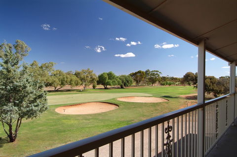 Standpipe Golf Motor Inn - Accommodation Mt Buller 2