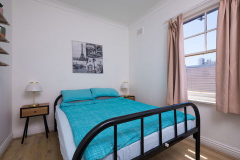 Sydney Star Backpackers - Accommodation Mt Buller 2
