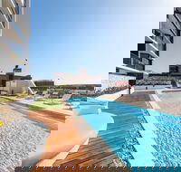 The Milton Brisbane - Accommodation Mt Buller