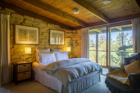 The Burrow At Wombat Bend Bed And Breakfast - Accommodation Mt Buller 0