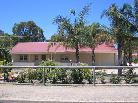 The Palms - House Only - Accommodation Mt Buller 0
