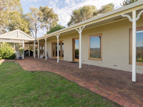 131 - Heart Of The Vale - Accommodation Mt Buller 1