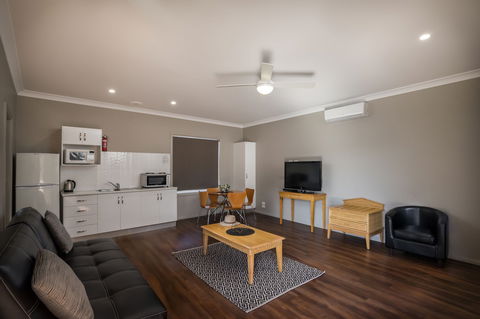 Akuna Motor Inn - Accommodation Mt Buller 0