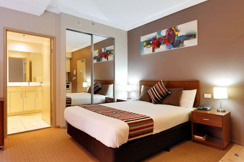 APX Darling Harbour - Accommodation Mt Buller 0