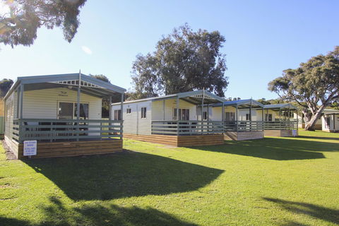 Beachside Holiday Park - Accommodation Mt Buller 1