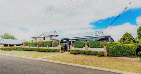 Best Western PLUS Ambassador On Ruthven - Accommodation Mt Buller 2