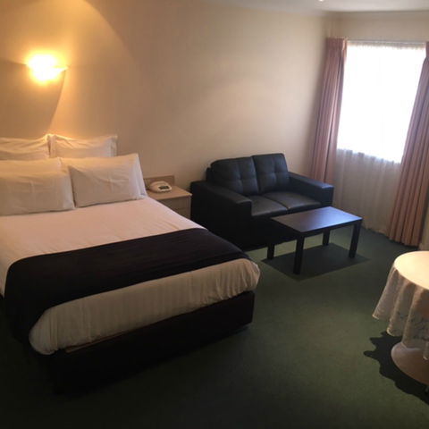 Charles Rasp Motor Inn - Accommodation Mt Buller 0