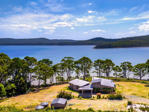 Cloudy Bay Lagoon Estate - Accommodation Mt Buller 0