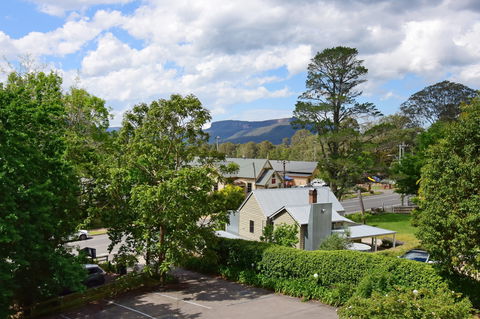 Cloudsong Chalets - Accommodation Mt Buller 1