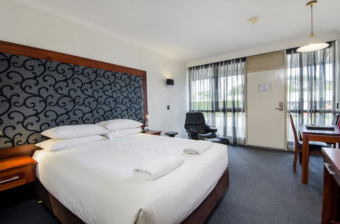 Commodore On The Park - Accommodation Mt Buller 2
