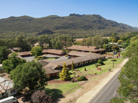 Country Plaza Halls Gap - Accommodation Mt Buller 1