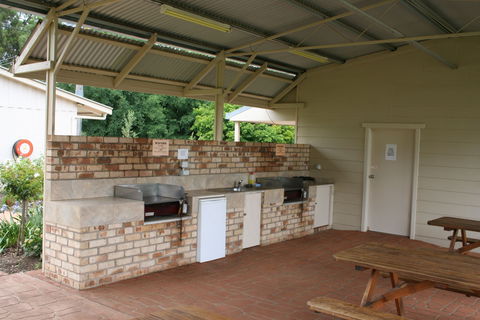 Fossickers' Tourist Park - Accommodation Mt Buller 1