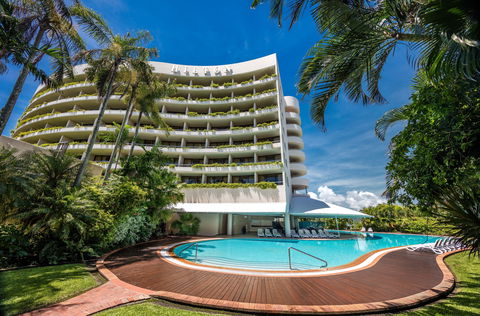 Hilton Cairns - Accommodation Mt Buller 0