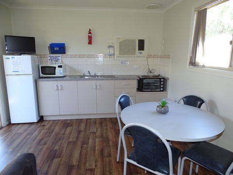 Moonta Bay Cabins - Cabin 2 - Accommodation Mt Buller 1