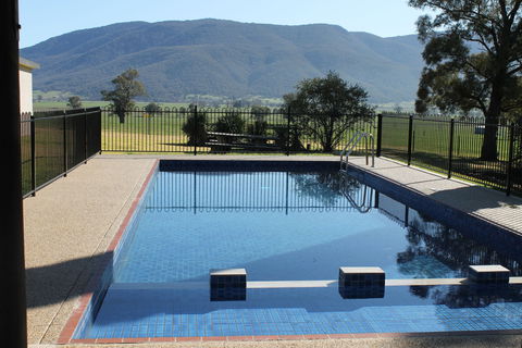 Mountain View Motel Corryong - Accommodation Mt Buller 1