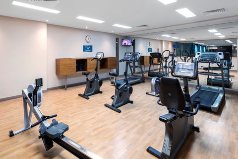 Oaks Glenelg Plaza Pier Suites - Accommodation Mt Buller 2