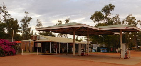 Stuarts Well Roadhouse - Accommodation Mt Buller 0