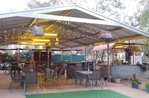 Stuarts Well Roadhouse - Accommodation Mt Buller 2