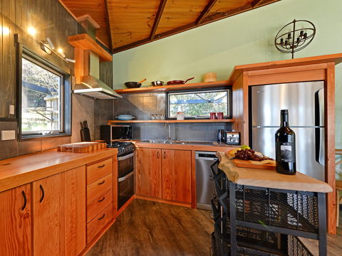 Taylors Bay Cottage - Accommodation Mt Buller 1